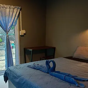2* Tatil parkı Ozone Huts
