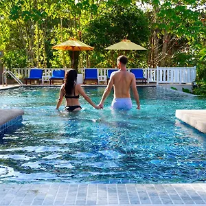 Treeya Lanta Hotel