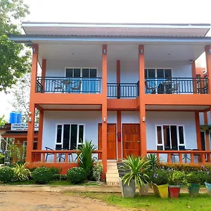 Tamarind Lanta Semesteranläggning (resort)