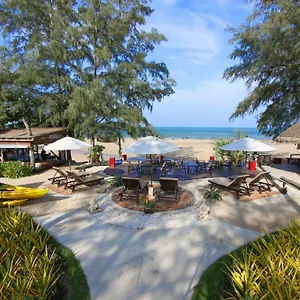 Lanta Castaway Ko Lanta